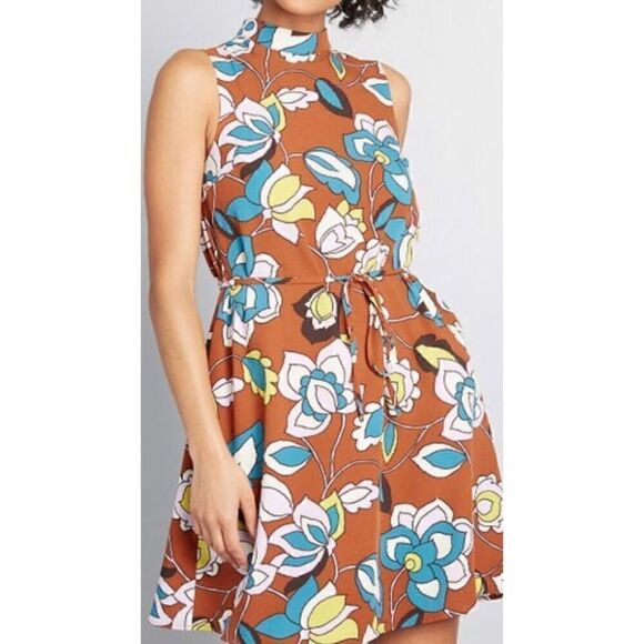 Modcloth High Neck Shift Dress Size M - Picture 1 of 16